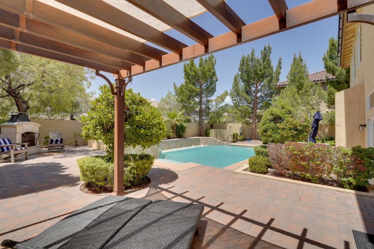 Elegant Las Vegas Home With Pool And Putting Green! Ngoại thất bức ảnh